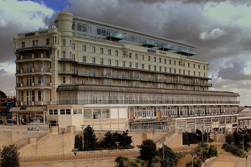 The Palace hotel above the seafront, Southend-on-Sea (2012 photograph)